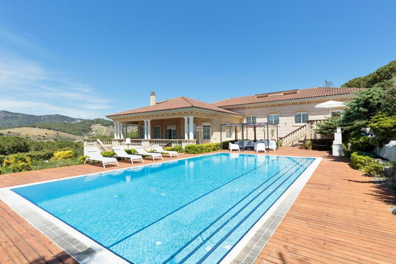 Luxury Seaview Villa By Olala Homes Teia Екстериор снимка